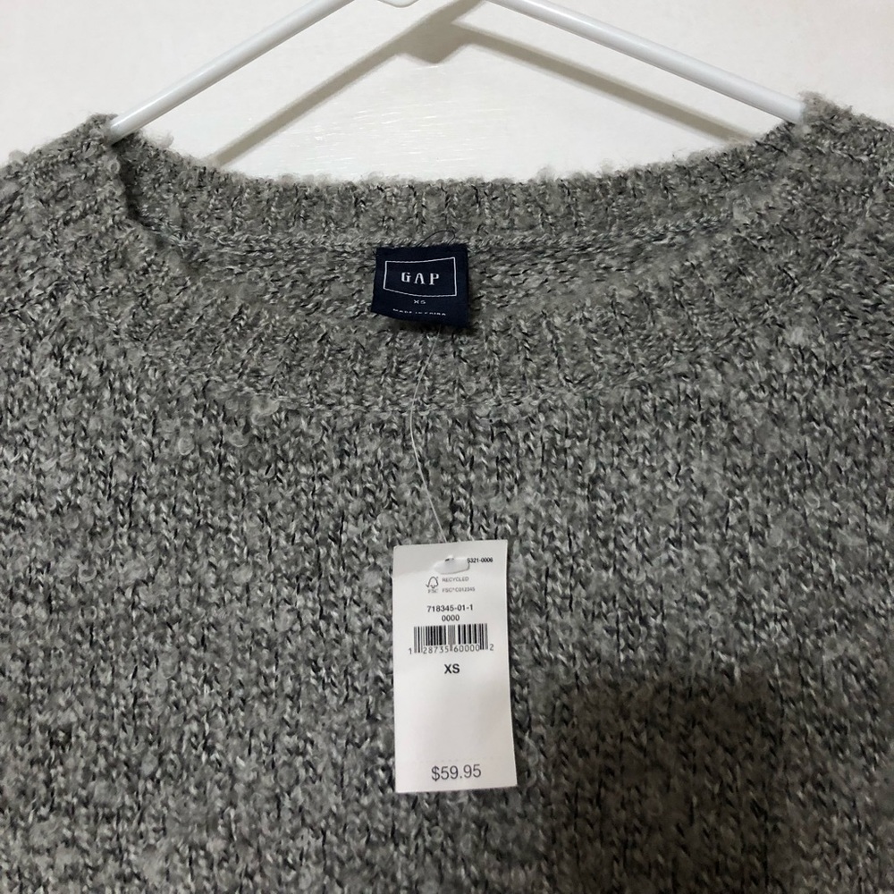 Gap gray sweater